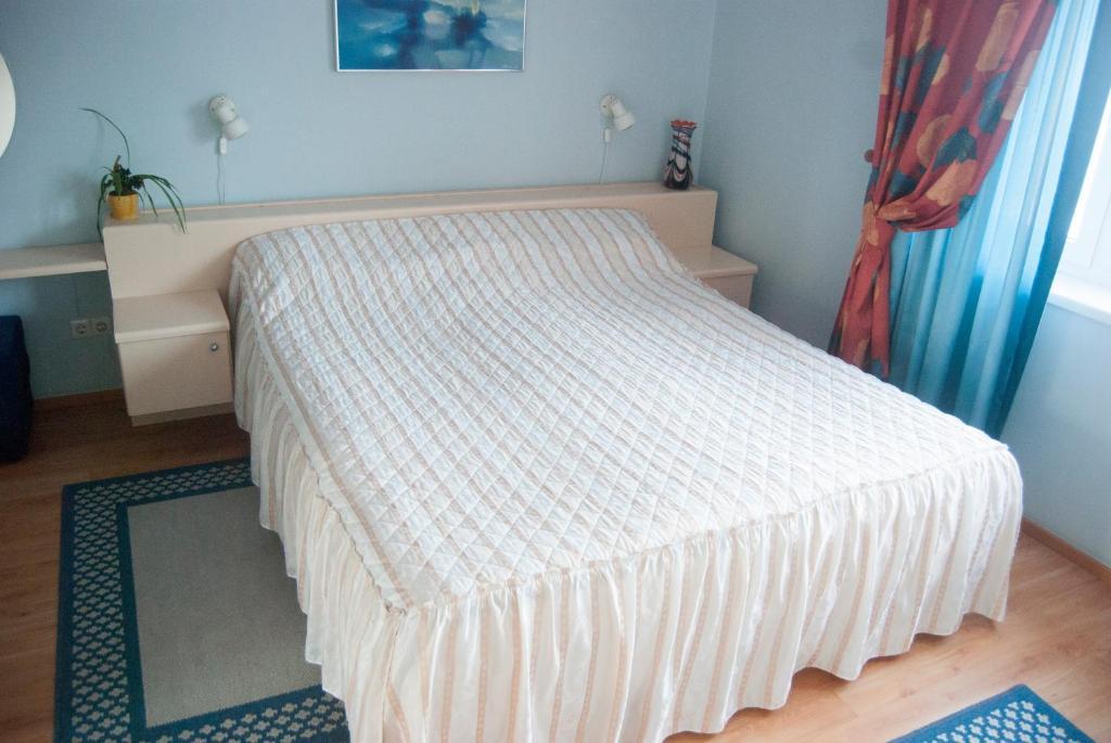 Nette Hotel Parnu Room photo