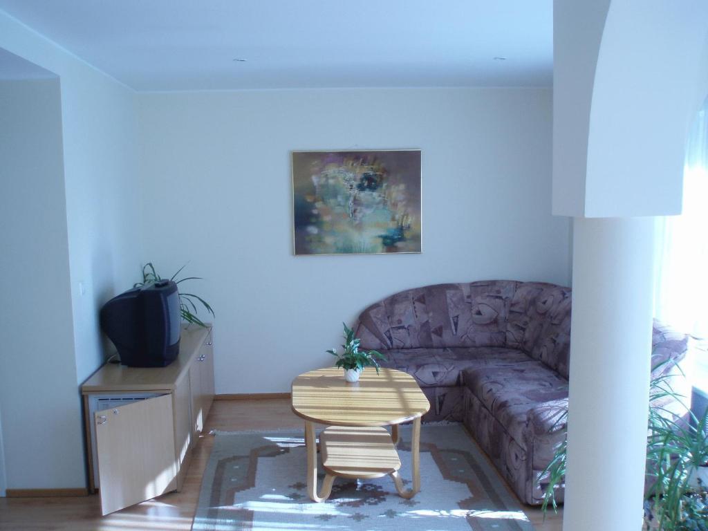Nette Hotel Parnu Room photo